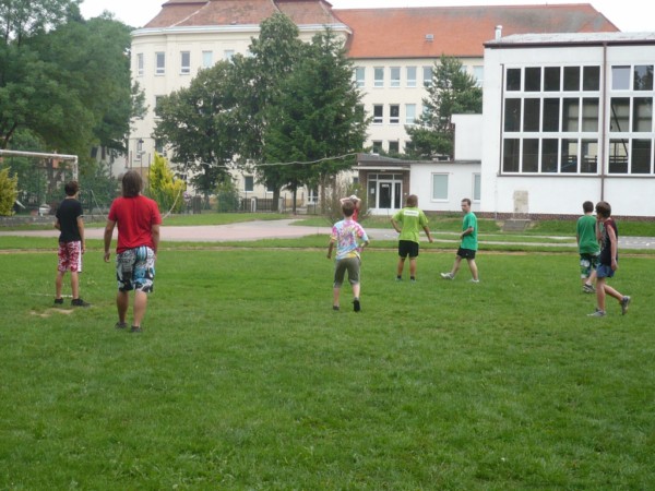 Další