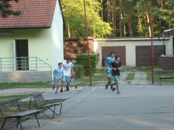 Další