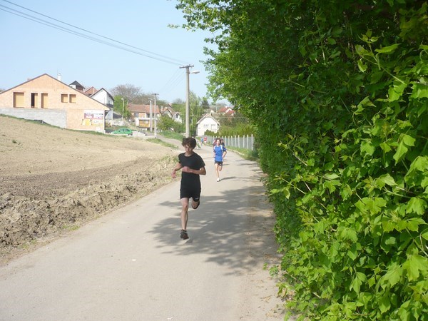 Další