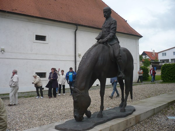 Další