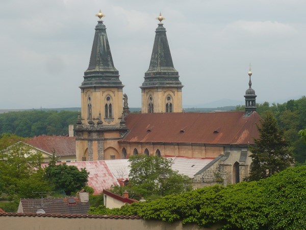 Další