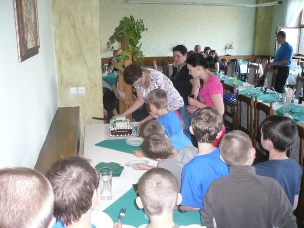 Další