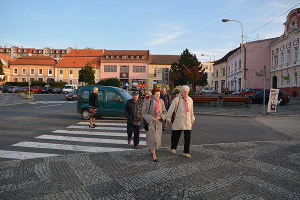 Další