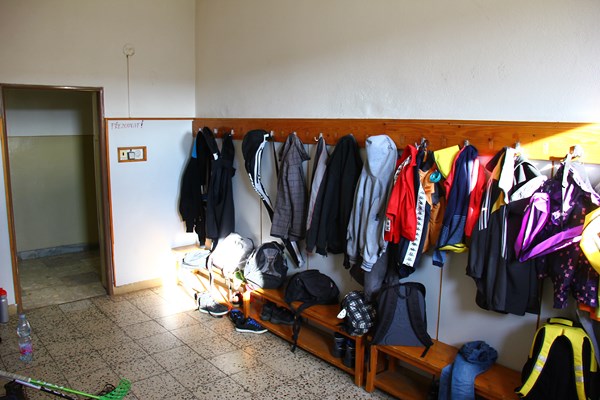Další
