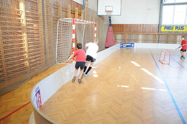 Další