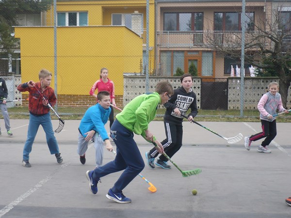 Další