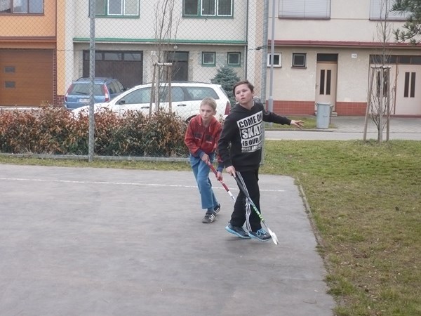 Další