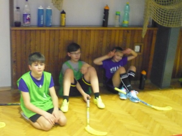 Další