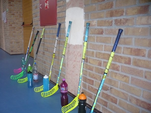 Další