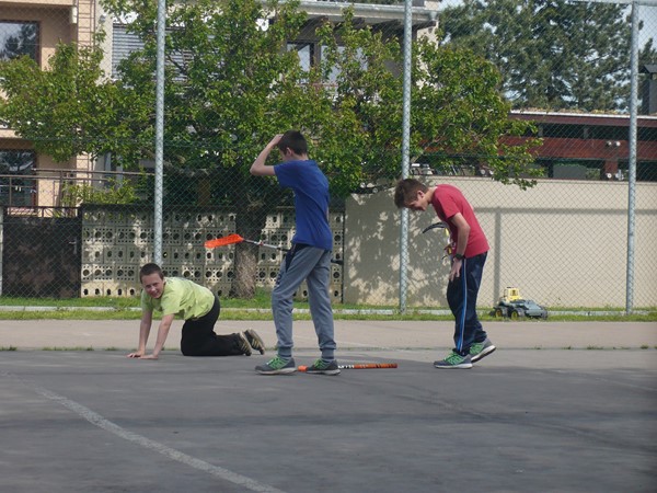 Další