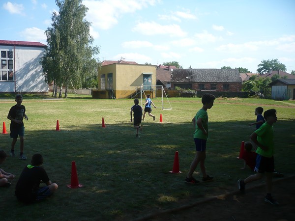 Další