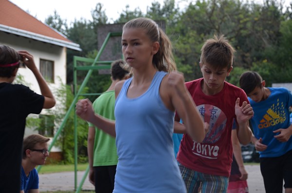 Další