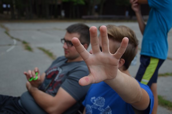 Další