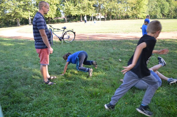 Další