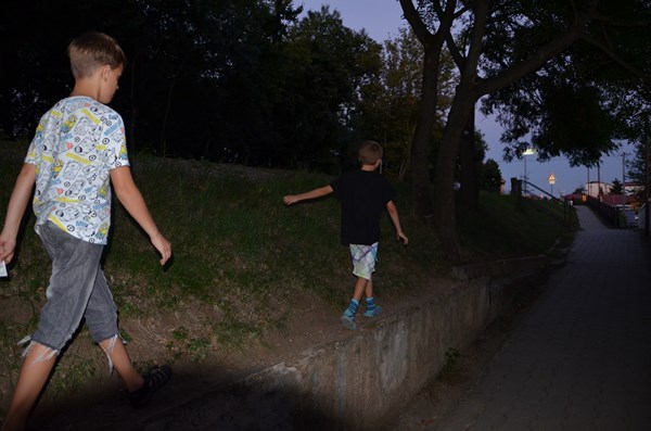 Další