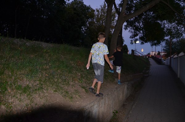 Další