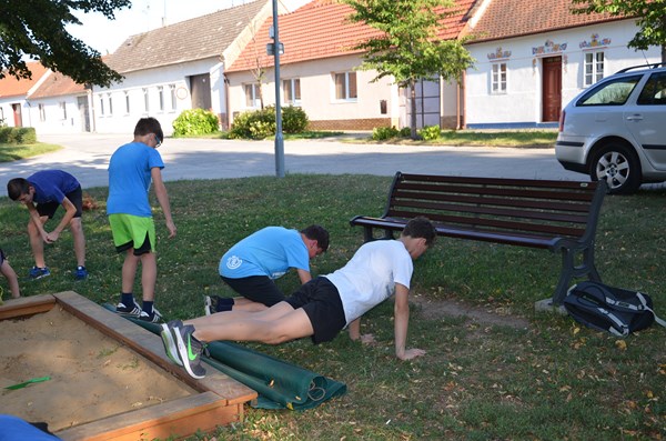 Další