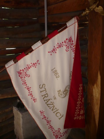 Další