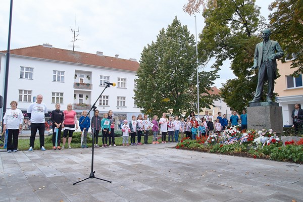 Další