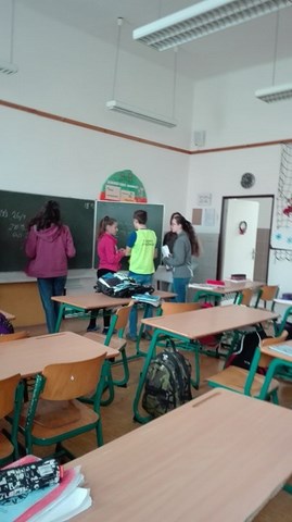 Další