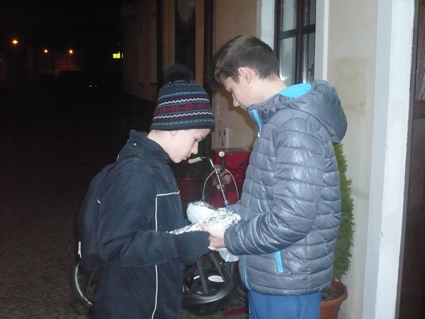 Další