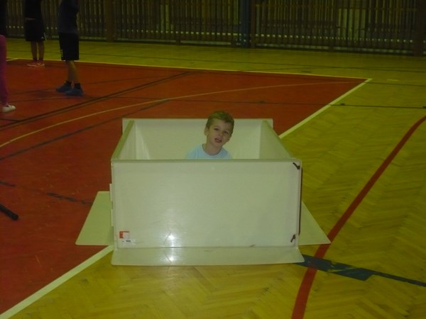 Další