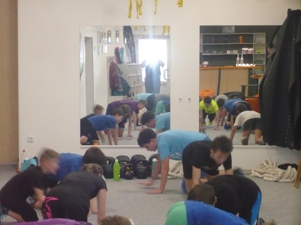 Další