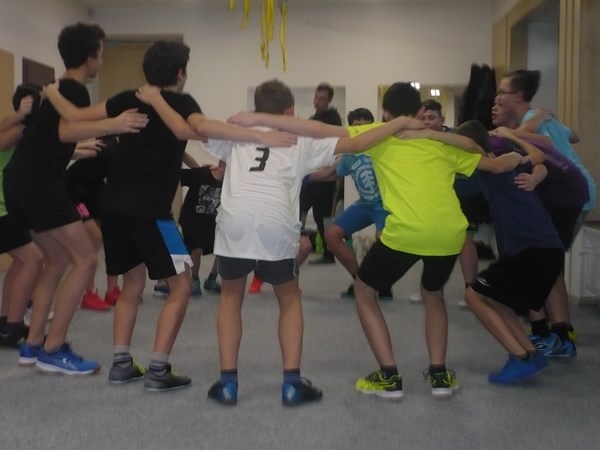 Další