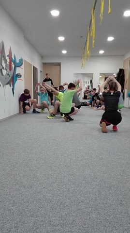 Další