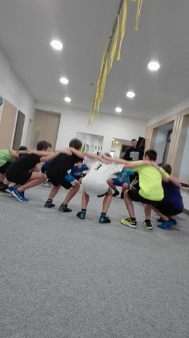 Další