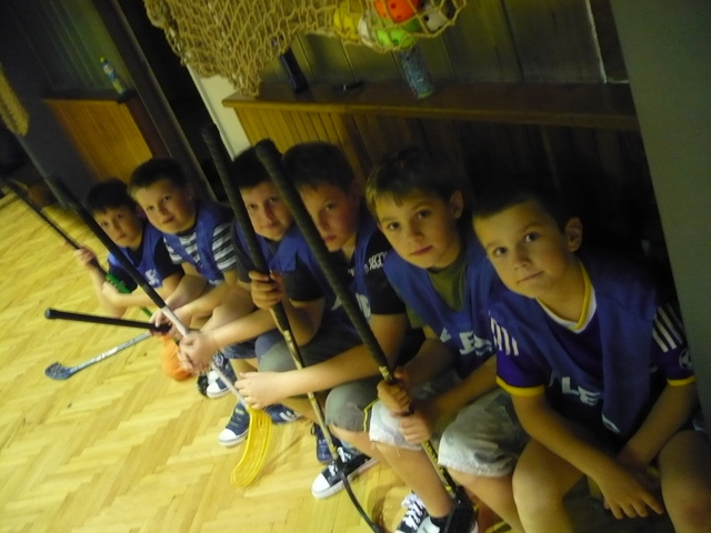 Další