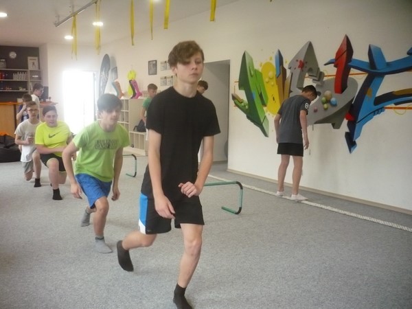 Další