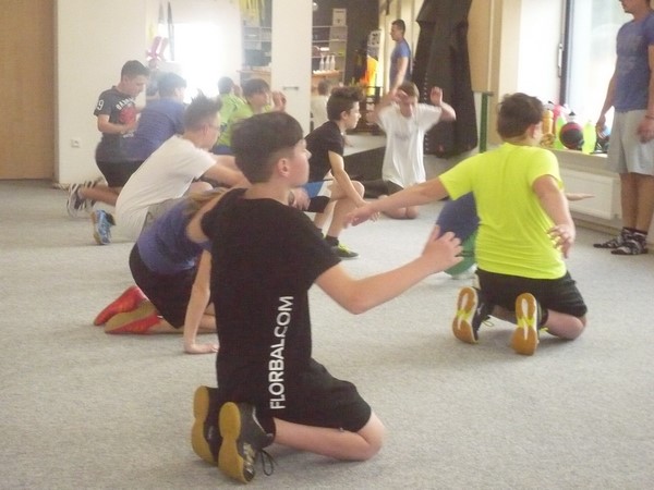 Další