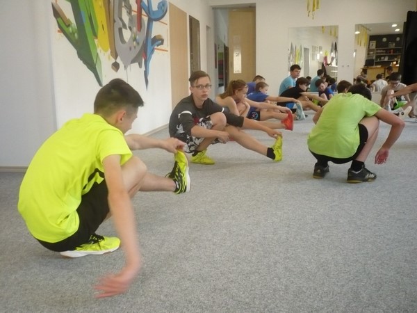Další