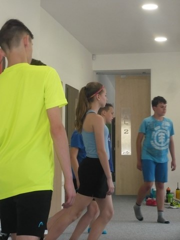 Další