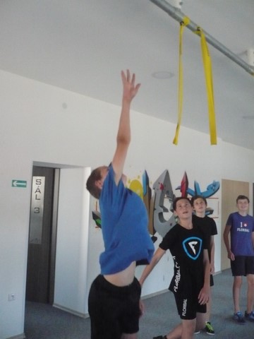 Další