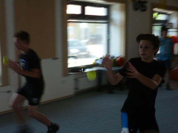 Další