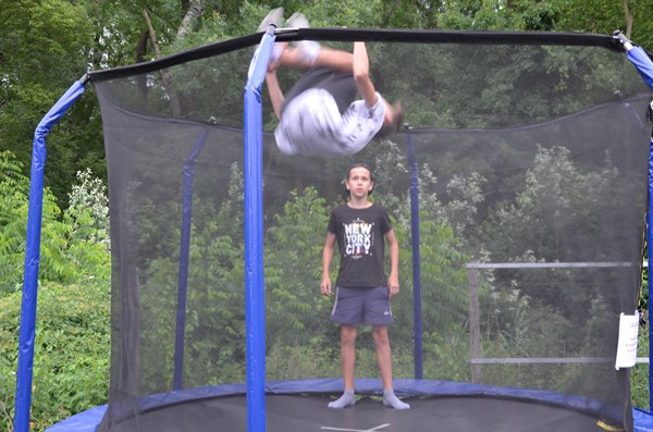 Další