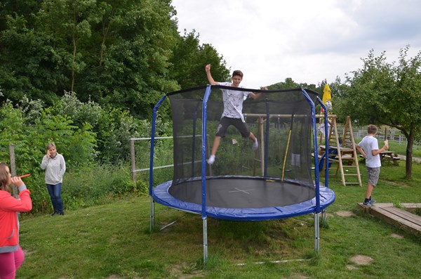 Další