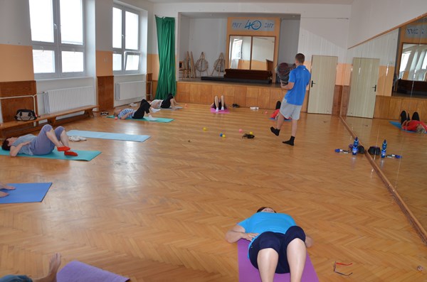Další