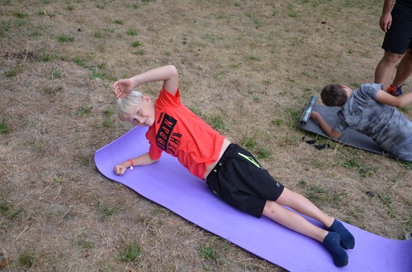 Další