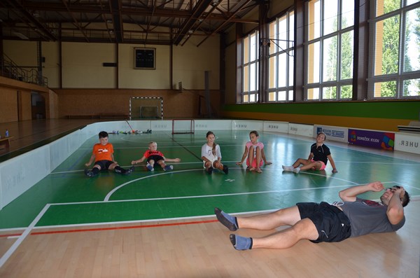 Další