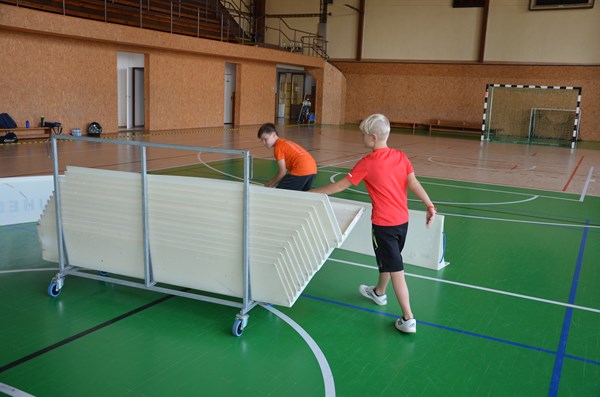 Další