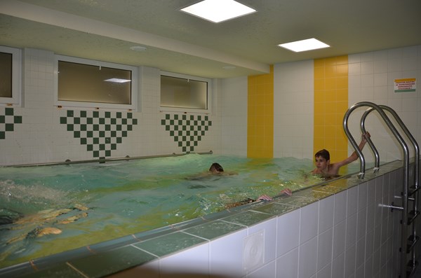 Další