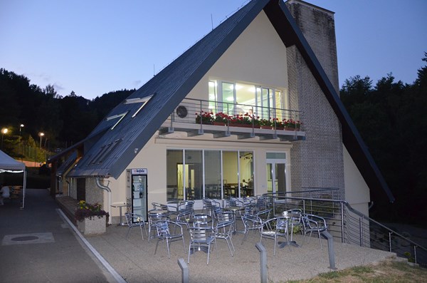 Další