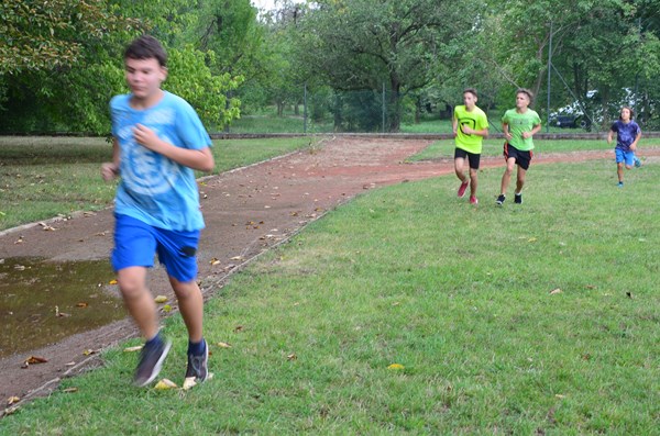 Další