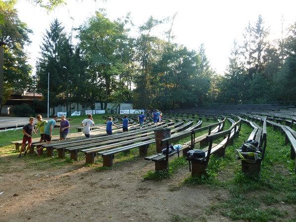 Další