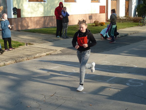 Další