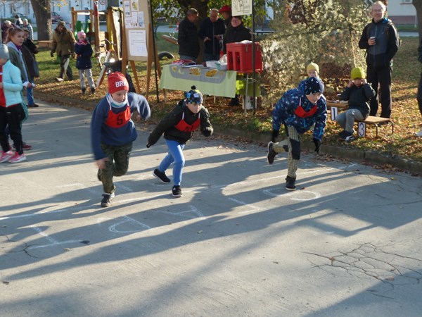 Další