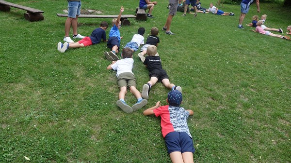 Další